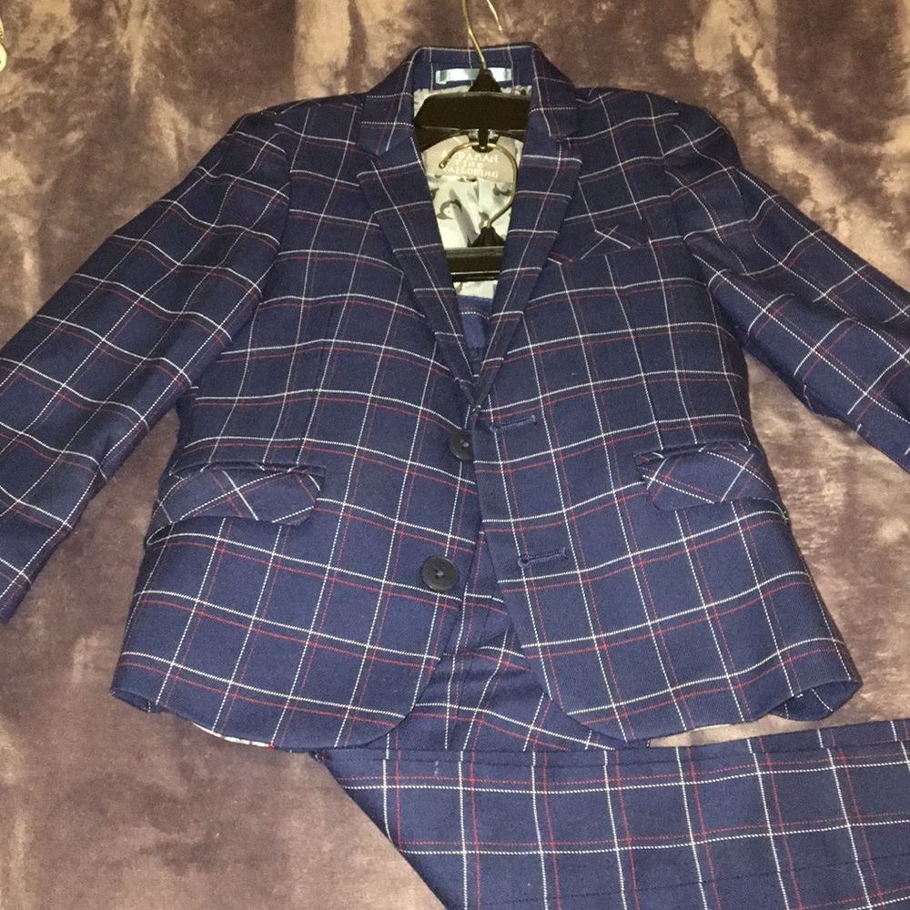 Dress suit for toddler